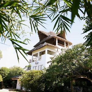 Watamu Beach Cottages B&B